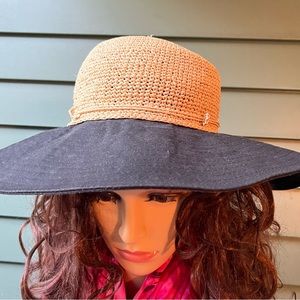 Stylish Callanan Wide Brim Woman’s Sun Hat